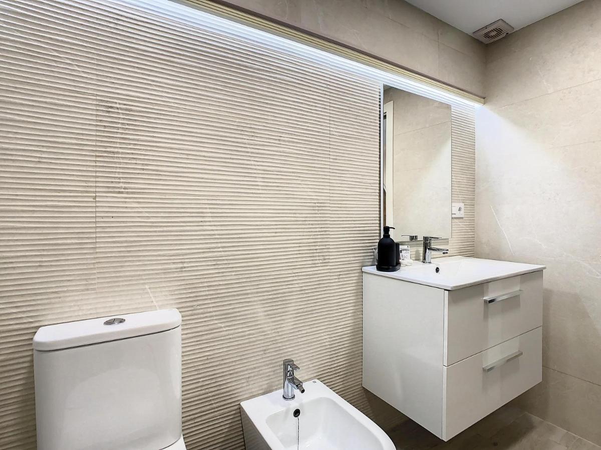 Apartcity Triana Seville Ngoại thất bức ảnh